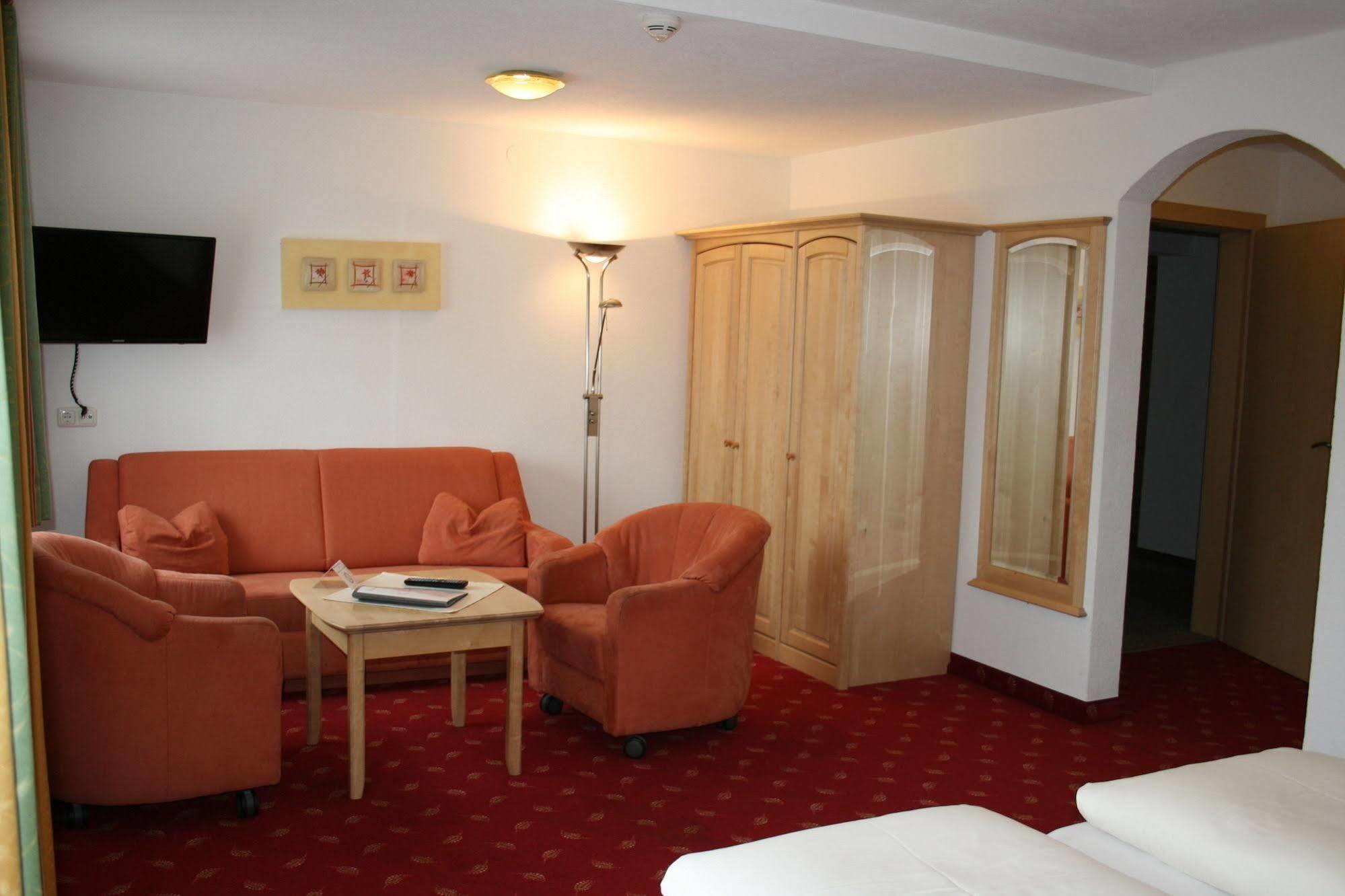 Pension Birkenhof Mayrhofen Eksteriør bilde